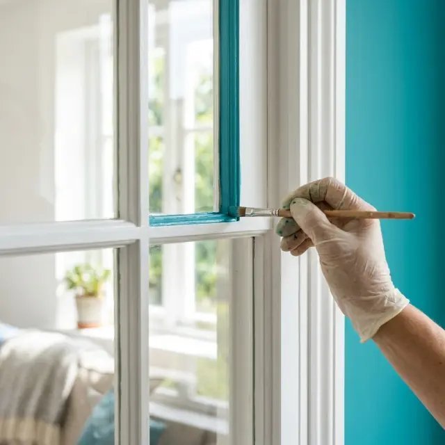 Rénovation de boiseries et ferronneries par GCP Artisan Peintre à Payrin-Augmentel